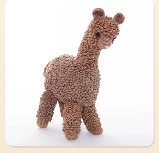 Gehaakte alpaca — voorbeeld uit de Haakbeest Academie